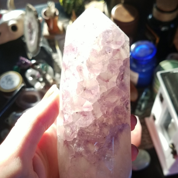 Amethyst tower - Picture 2 of 6